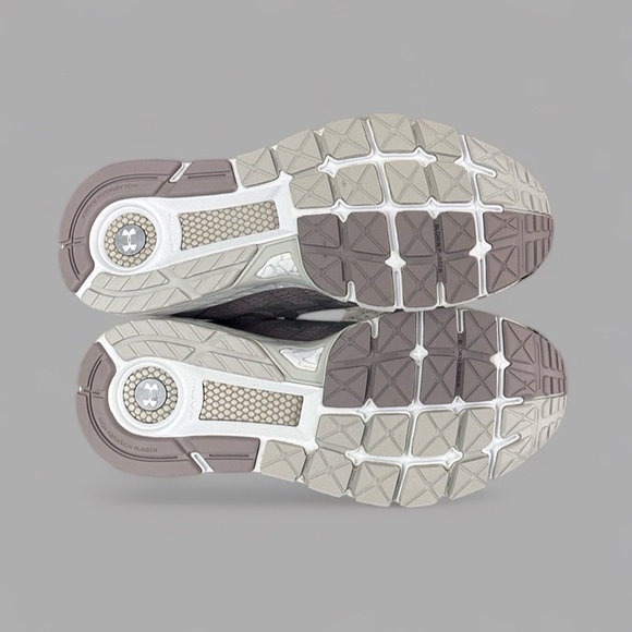 Under Armour HOVR Guardian Sneaker Running Shoe. Size 8.5. NWT - Picture 4 of 10